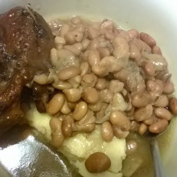 Pinto Beans With Smoked Turkey and Cornbread